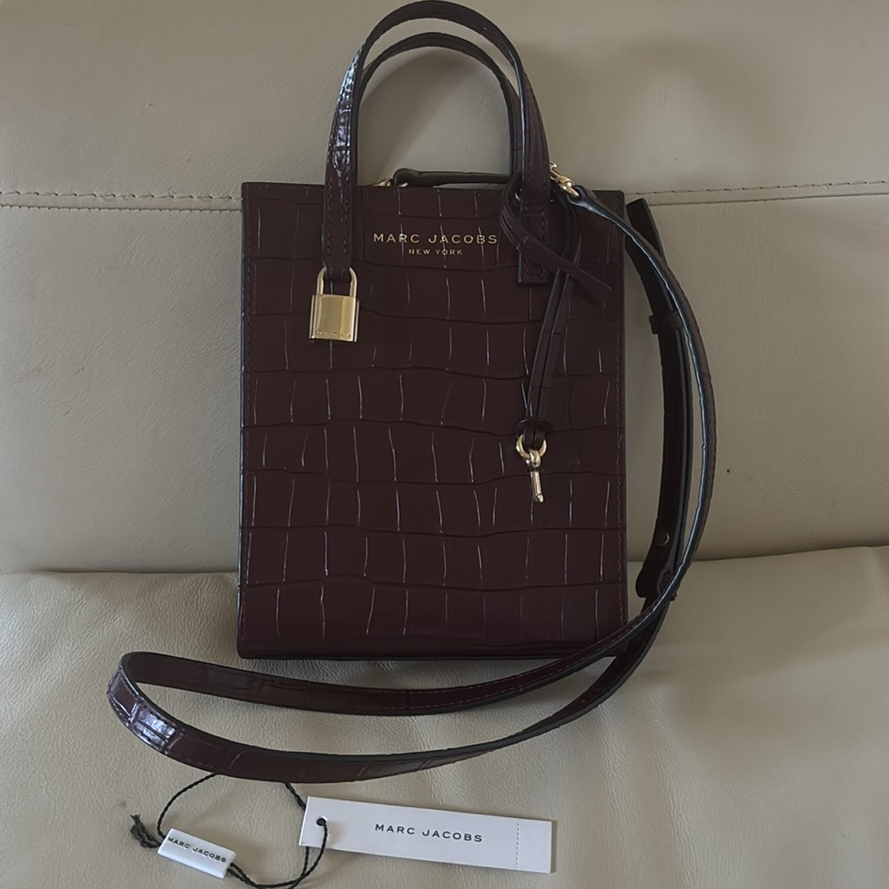 Marc Jacobs Micro Leather Burgundy Embossed Crocodile Crossbody - Picture 3 of 9